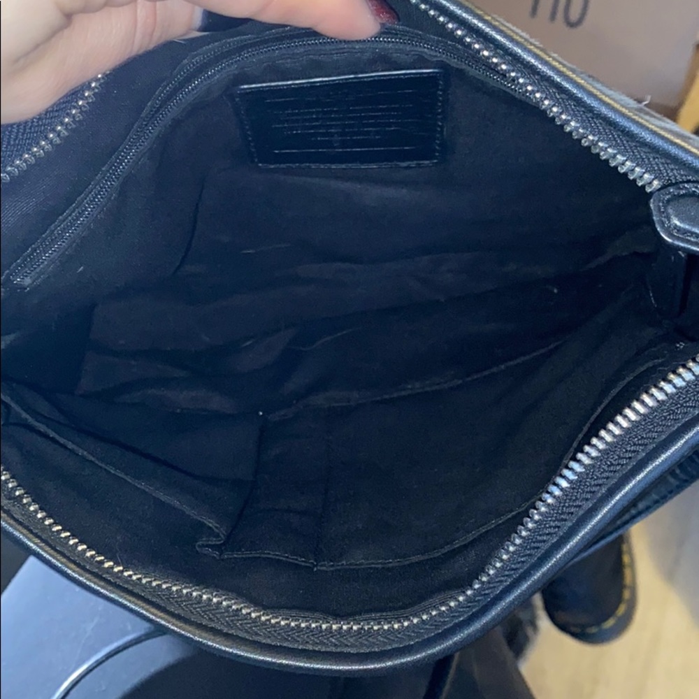 Authentic Coach Crossbody - Picture 3 of 4